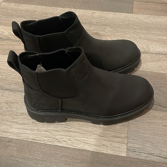Ugg Loxley Boot - Picture 9 of 14